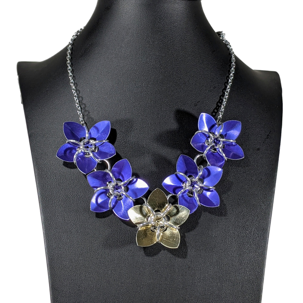 Five Flower Necklace